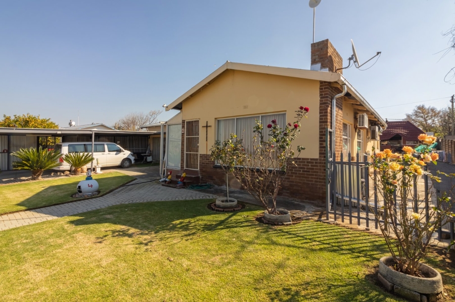 6 Bedroom Property for Sale in Morewag Free State
